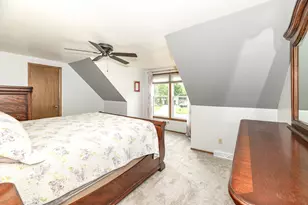 8046 W Imperial Dr, Franklin, WI 53132 - Photo 23