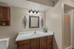1127 Schoenhaar Dr, West Bend, WI 53090 - Photo 9