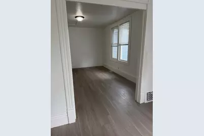 1002  43rd St, Kenosha, WI 53140 - Photo 5