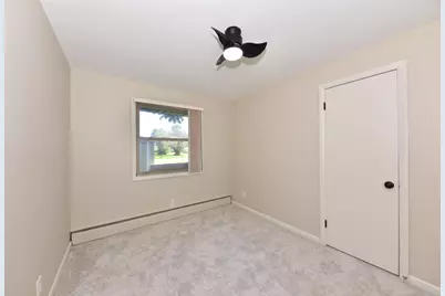 2417 S 15th St, Sheboygan, WI 53081 - Photo 9