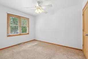 2416 Brentwood Dr, Waukesha, WI 53188 - Photo 37