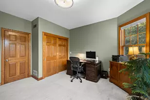 W36 Oakwood Dr, Delafield, WI 53018 - Photo 27