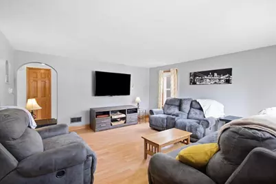 2544 S 16th St, La Crosse, WI 54601 - Photo 3