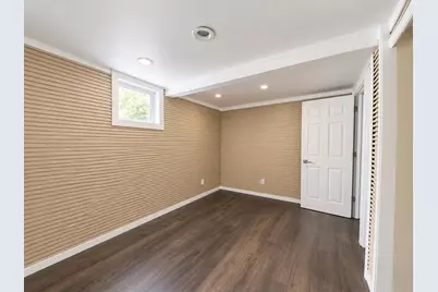 216 S 62nd St, Milwaukee, WI 53214 - Photo 9