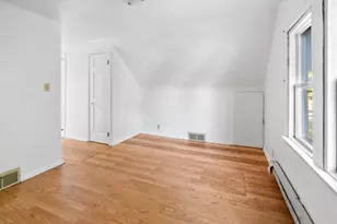 5827 N 40th St, Milwaukee, WI 53209 - Photo 9
