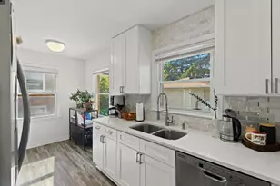 2717 S 51st St, Milwaukee, WI 53219 - Photo 7
