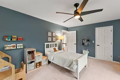 10946 N Sherwood Dr, Mequon, WI 53092 - Photo 25
