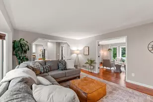 10946 N Sherwood Dr, Mequon, WI 53092 - Photo 11