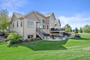 1649 Spring Valley Rd, Hartland, WI 53029 - Photo 55