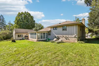 1229  Ed-Mar Cir, Waukesha, WI 53188 - Photo 23