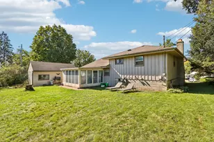 1229 Ed-Mar Circle, Waukesha, WI 53188 - Photo 23