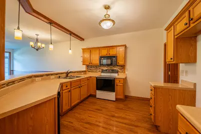 772  Bridlewood Dr #5103E, Hartford, WI 53027 - Photo 7