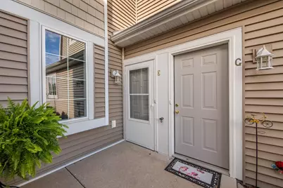 772  Bridlewood Dr #5103E, Hartford, WI 53027 - Photo 5