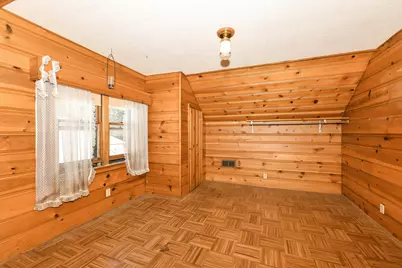 2616 N 96th St, Wauwatosa, WI 53226 - Photo 9