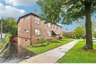 4102 N Wilson Dr, Shorewood, WI 53211 - Photo 23