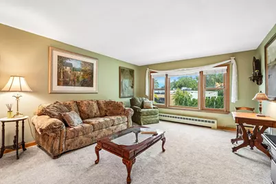 4102 N Wilson Dr #4, Shorewood, WI 53211 - Photo 9