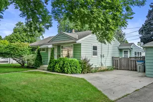 842 E Doty Pl, Milwaukee, WI 53207 - Photo 3