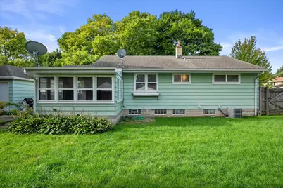 842 E Doty Pl, Milwaukee, WI 53207 - Photo 7