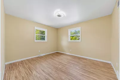 7749 N 80th St #7751, Milwaukee, WI 53223 - Photo 9