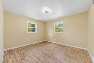 7749 N 80th St, Milwaukee, WI 53223 - Photo 9