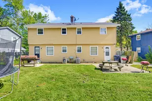 7749 N 80th St, Milwaukee, WI 53223 - Photo 27