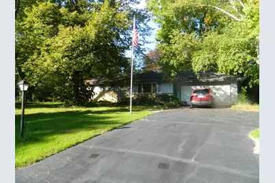 415  Catskill Rd, Brookfield, WI 53186 - Photo 1