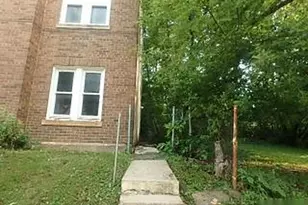 928 W Meinecke Ave, Milwaukee, WI 53206 - Photo 3