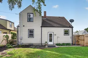 1528 76th St, Kenosha, WI 53143 - Photo 17