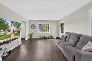 1528 76th St, Kenosha, WI 53143 - Photo 3