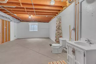 1715 Springwood Ct, Sheboygan, WI 53081 - Photo 21