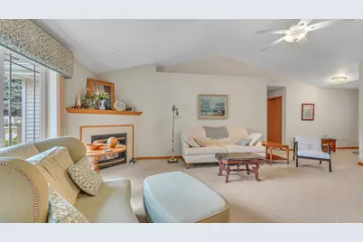 1715  Springwood Ct, Sheboygan, WI 53081 - Photo 5