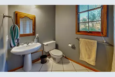 425  Newman Ct, Jefferson, WI 53549 - Photo 27