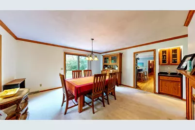 425  Newman Ct, Jefferson, WI 53549 - Photo 7