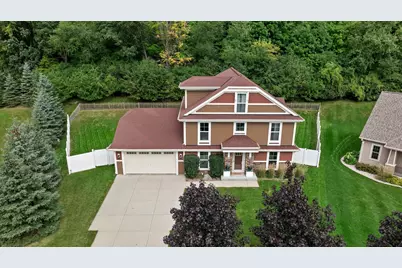 914  Durango Dr, Hartford, WI 53027 - Photo 3