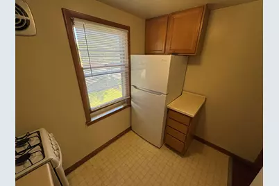 3923 N 92nd St #3925, 3927, Milwaukee, WI 53222 - Photo 11