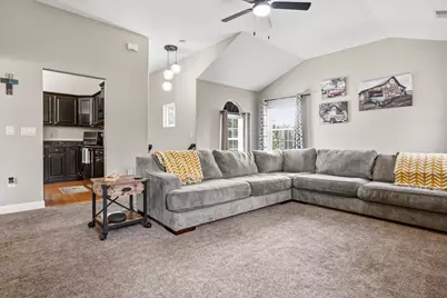 481  Cedar Ct, Slinger, WI 53086 - Photo 7