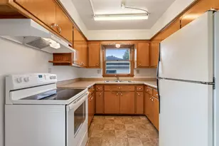 6105 S Swift Ave, Cudahy, WI 53110 - Photo 13
