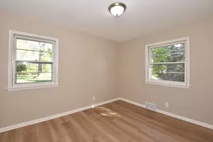3472 E Ryan Rd, Oak Creek, WI 53154 - Photo 17