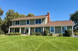 W227S7710 Oakview Dr, Vernon, WI 53103 - Photo 1
