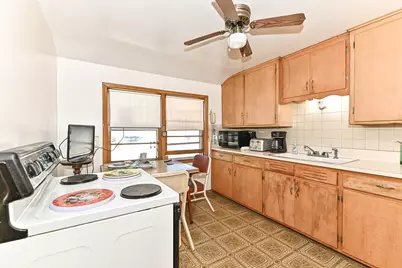 9423 W Mount Vernon Ave #9425, Milwaukee, WI 53226 - Photo 17
