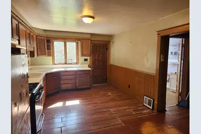 6063 S Railroad St, Lyons, WI 53105 - Photo 9