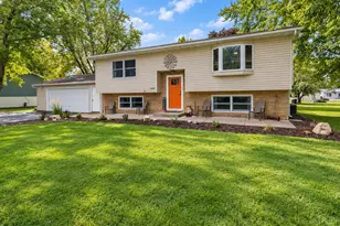N5889 Lakeview Ct, Onalaska, WI 54650 - Photo 1