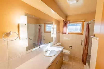 819 N 25th St, Sheboygan, WI 53081 - Photo 11