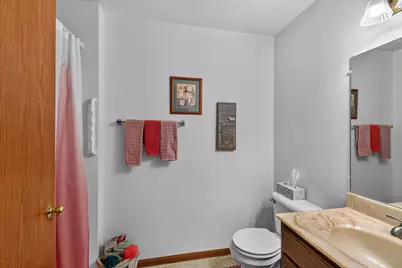 191  Bur Oak Ln #B, Grafton, WI 53024 - Photo 11