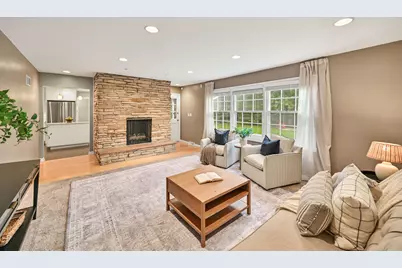 7408 N Seneca Rd, Fox Point, WI 53217 - Photo 19