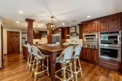 12050 N Maryhill Ct, Mequon, WI 53092 - Photo 3