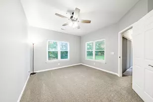 N113W16241 Sylvan Cir, Germantown, WI 53022 - Photo 17