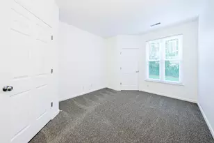 N113W16241 Sylvan Cir, Germantown, WI 53022 - Photo 13