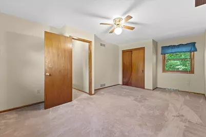 5630  Rachel Gln, Racine, WI 53402 - Photo 35