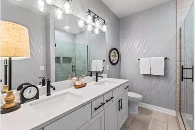 410  Prairie Song Ct, Waukesha, WI 53188 - Photo 19